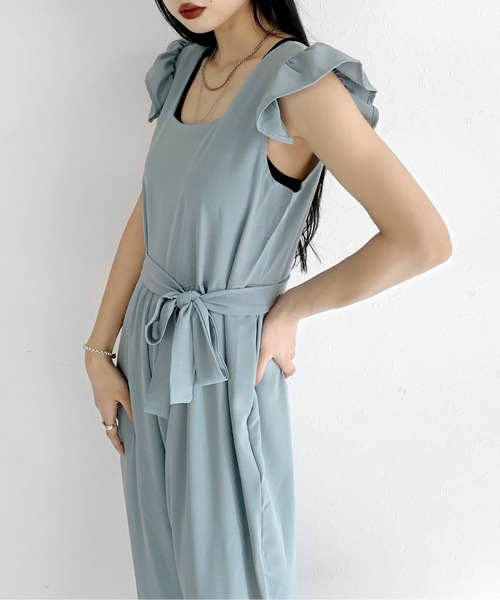 LVEU.(ラブユ.)の「【ZOZOTOWN限定】Frill design combination/フリルデザインコンビネゾン(サロペット/オーバーオール・レディース・ブラック/サックスブルー・FREE)」の5枚目の写真