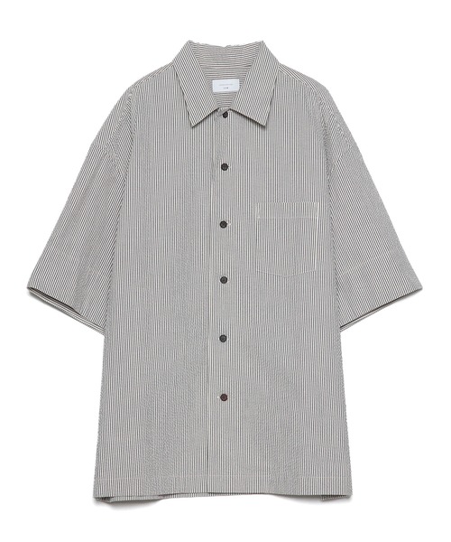 UNDECORATED(アンデコレイテッド)の「UNDECORATED アンデコレイテッド / Suvin Cotton Seersucker S/S Shirt スビンコットン シアサッカー オーバーサイズ半袖シャツ(セットアップ) / UDS23207(シャツ/ブラウス・メンズ・ブラック/ストライプ・1/2/3)」の1枚目の写真