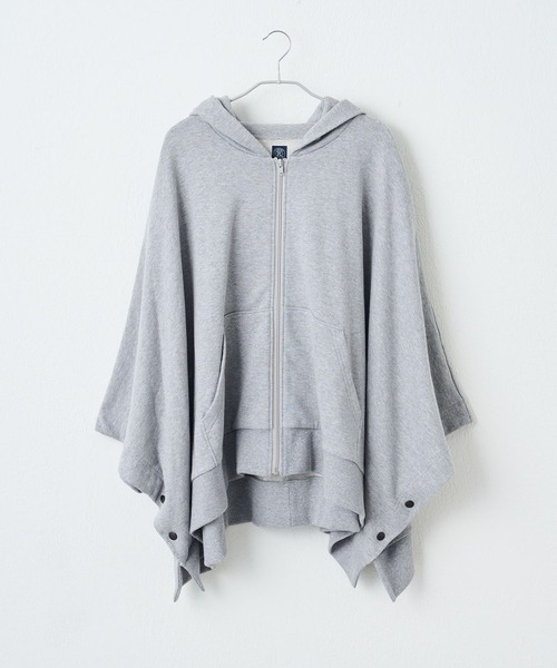 russet（ラシット）の「スウェットポンチョ(O-029)（パーカー・レディース・ブラック/ベージュ/グレー/グリーン/マスタード・FREE）」の2枚目の写真