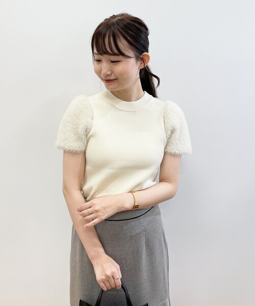 index（インデックス）の「◆【WEB限定アイテム】フェイクファースリーブニット（ニット/セーター・レディース・ブラック/サンドベージュ/オフホワイト・40/38/42/36）」の10枚目の写真