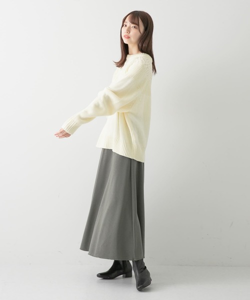 ITEMS URBANRESEARCH(アイテムズ アーバンリサーチ)の「クルーネックケーブルニット(ニット/セーター・レディース・ネイビー/レッド/グリーン/アイボリー・FREE)」の19枚目の写真