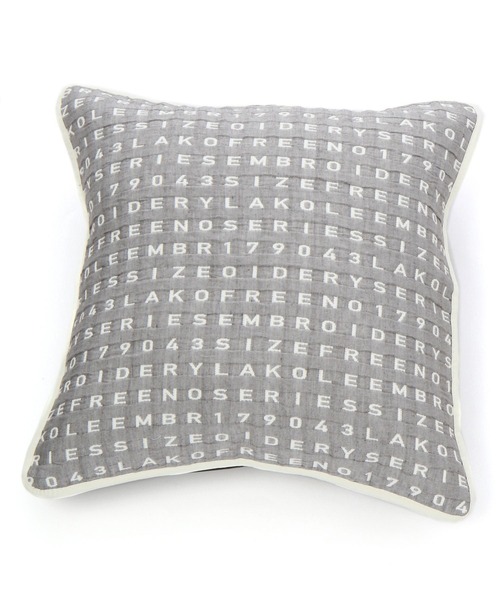 アルファベット柄ジャカードクッションカバー / 156709（クッション/クッションカバー）｜LAKOLE（ラコレ）のファッション通販
