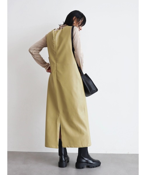 KBF(ケイビーエフ)の「KBF フェイクレザージャンスカ(ジャンパースカート・レディース・ベージュ/その他6/ブラック・FREE)」の10枚目の写真