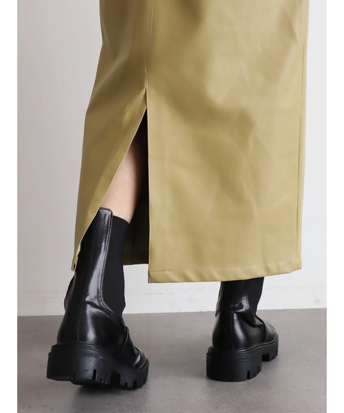 KBF(ケイビーエフ)の「KBF フェイクレザージャンスカ(ジャンパースカート・レディース・ベージュ/その他6/ブラック・FREE)」の14枚目の写真