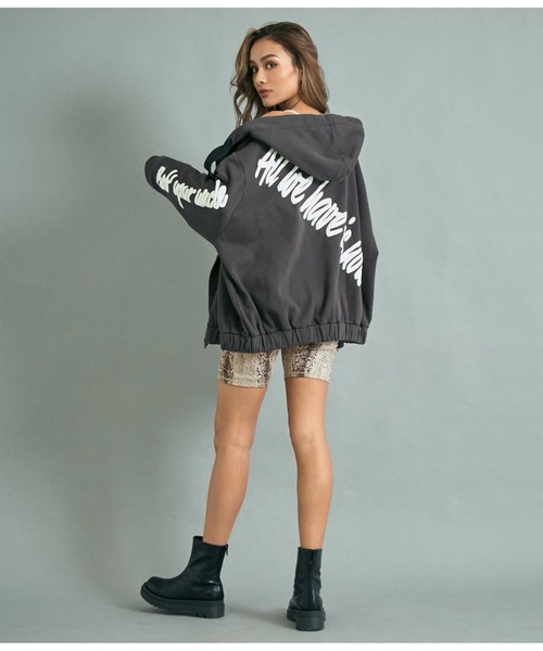 ANAP（アナップ）の「柄バイカーレギンス（レギンス/スパッツ・レディース・その他/ホワイト×ブラック・FREE）」の4枚目の写真