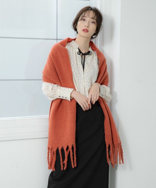 Andemiu（アンデミュウ）の「【WEB限定カラー/ライム】ウォッシャブルシャギーストール176922（ストール/ショール・レディース・アッシュグレー/ライム/オレンジ/アイボリー・FREE）」の4枚目の写真