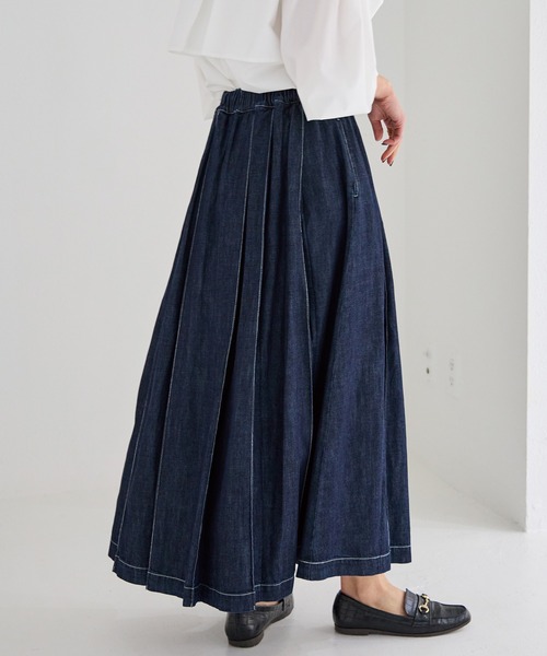 LAVEANGE（ラビアンジェ）の「[洗える]デニムタックプリーツスカート（スカート・レディース・ネイビー・M/LL/3L/4L/5L）」の5枚目の写真