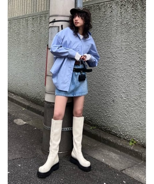 SLY（スライ）の「RYAN JW S/SK-C ライアン ジャストウエスト スカート デニムスカート 台形 セットアップ可能 ミニスカート（デニムスカート・レディース・ライトブルー・2/1/0）」の12枚目の写真