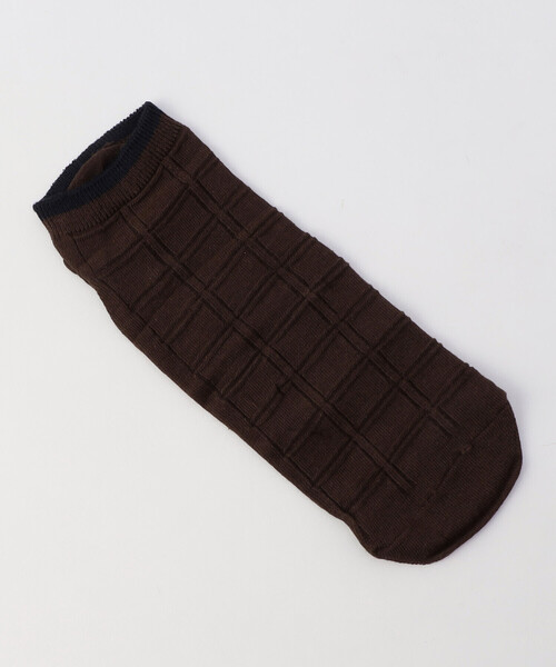 COMME CA ISM（コムサイズム）の「【オンラインストア限定】板チョコ風 アンクルソックス（ソックス/靴下・メンズ・ブラック/ダークブラウン・FREE）」の11枚目の写真