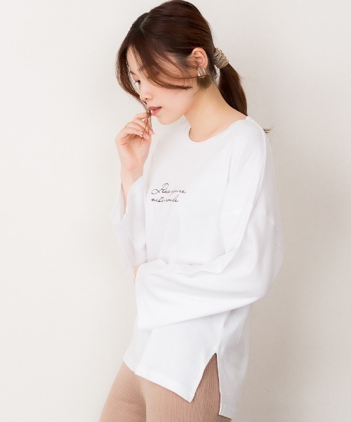 atONE（アットワン）の「atONE ワイドスリーブロゴプリントロンT　長袖（Tシャツ/カットソー・レディース・ホワイト/ブラック/ホワイト系その他/ブラック系その他/ホワイト系その他2/ブラック系その他2/ピンク系その他/ピンクベージュ/ピンク系その他2・F）」の20枚目の写真