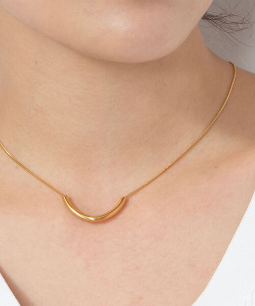 NOLLEY’S（ノーリーズ）の「ポイントショートネックレス（ネックレス・レディース・ゴールド/シルバー・FREE）」の2枚目の写真