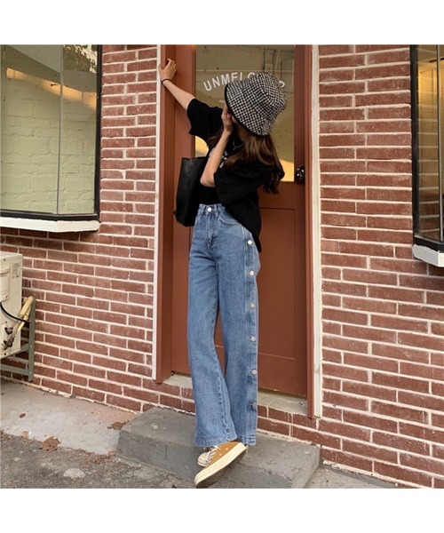 SpRay(スプレイ)の「フェイクサイドボタンデニムパンツ(デニムパンツ・レディース・ブラック/ブルー・LARGE/MEDIUM)」の17枚目の写真