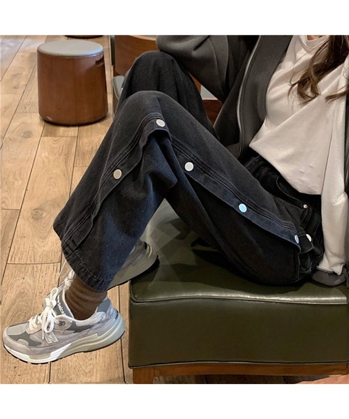 SpRay(スプレイ)の「フェイクサイドボタンデニムパンツ(デニムパンツ・レディース・ブラック/ブルー・LARGE/MEDIUM)」の20枚目の写真
