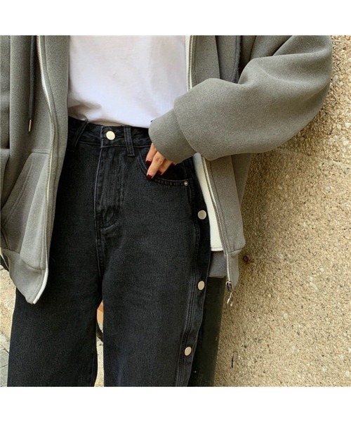 SpRay(スプレイ)の「フェイクサイドボタンデニムパンツ(デニムパンツ・レディース・ブラック/ブルー・LARGE/MEDIUM)」の5枚目の写真