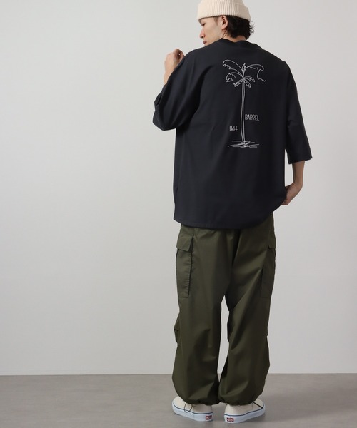 Sunny Smith(サニースミス)の「Sunnysmith 11.6ウルトラヘビーオンス Heavy Smith パームツリー刺繍Tシャツ 半袖(Tシャツ/カットソー・メンズ・チャコール/オフホワイト/レッド・F)」の11枚目の写真