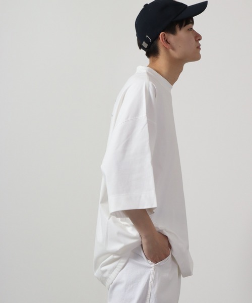 Sunny Smith(サニースミス)の「Sunnysmith 11.6ウルトラヘビーオンス Heavy Smith パームツリー刺繍Tシャツ 半袖(Tシャツ/カットソー・メンズ・チャコール/オフホワイト/レッド・F)」の5枚目の写真