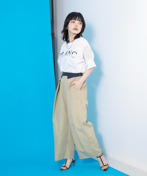 Eimee Law(エイミーロウ)の「デザインタックパンツ(その他パンツ・レディース・ベージュ/ライトグレー/ネイビー・38)」の6枚目の写真