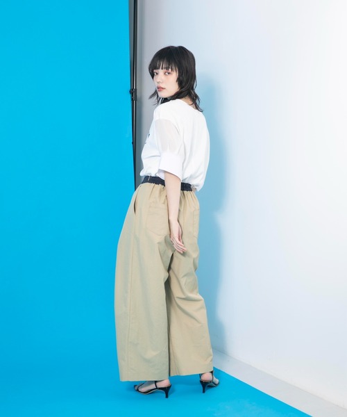 Eimee Law(エイミーロウ)の「デザインタックパンツ(その他パンツ・レディース・ベージュ/ライトグレー/ネイビー・38)」の9枚目の写真