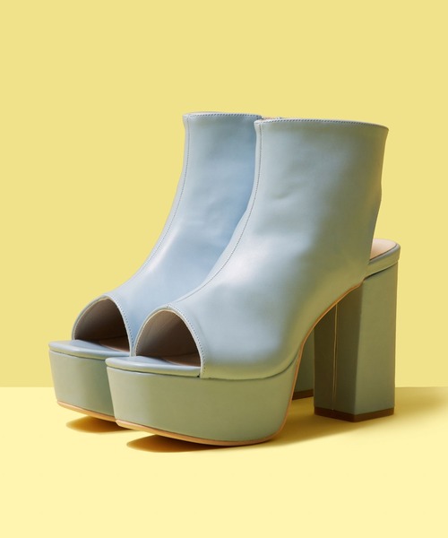 FOREVER 21（フォーエバー トゥエンティーワン）の「厚底ブーツサンダル（サンダル・レディース・ライトブルー/ブラック/ホワイト・SMALL/LARGE/MEDIUM）」の9枚目の写真