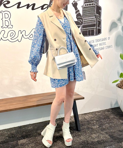 FOREVER 21（フォーエバー トゥエンティーワン）の「厚底ブーツサンダル（サンダル・レディース・ライトブルー/ブラック/ホワイト・SMALL/LARGE/MEDIUM）」の21枚目の写真