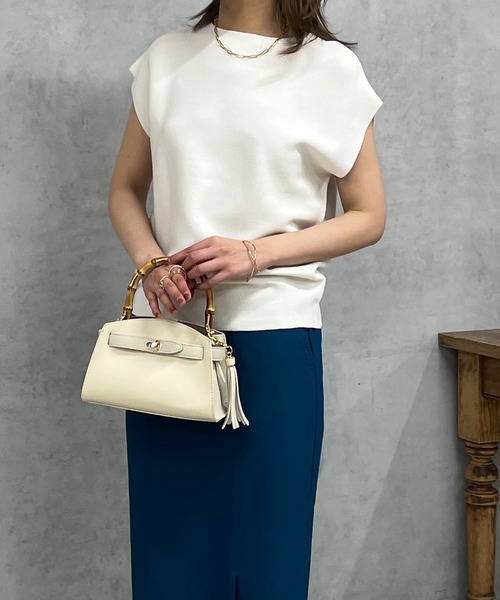 un dix cors（アンディコール）の「麻タックフレンチスリーブニットプルオーバー（ニット/セーター・レディース・ネイビー/オフホワイト/ピンク系その他・FREE）」の2枚目の写真