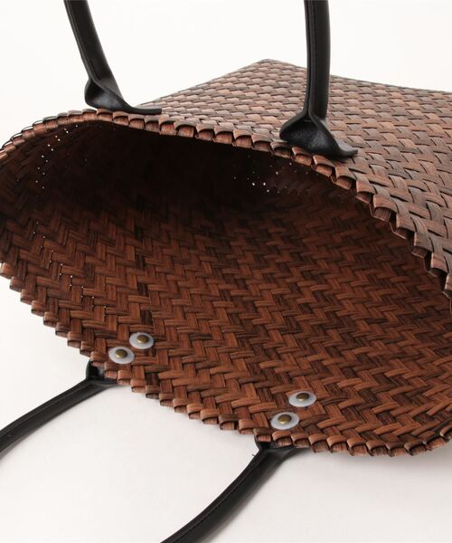 Doux archives（ドゥアルシーヴ）の「メルカドトートＢＡＧ（トートバッグ・レディース・ブラウン・FREE）」の4枚目の写真