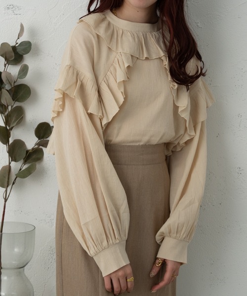 Ambre Ciel(アンブルシエル)の「楊柳フリルブラウス/【WEB/EC限定商品】(シャツ/ブラウス・レディース・ライトベージュ/ブラック/オフホワイト・FREE)」の9枚目の写真