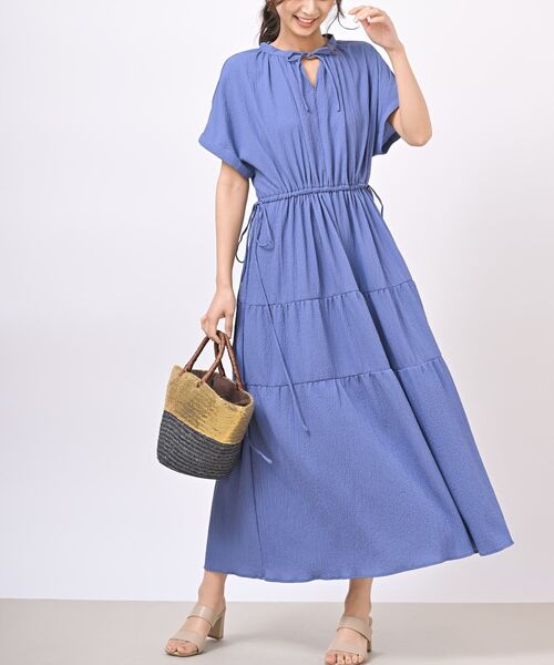 rps（アールピーエス）の「ウエストドロストティアードワンピース（ワンピース・レディース・ブラック/ブルー/ライトカーキ/グレイッシュベージュ・フリー）」の4枚目の写真