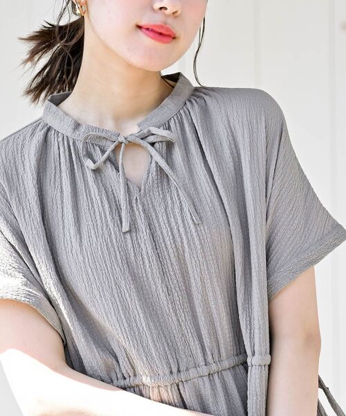 rps（アールピーエス）の「ウエストドロストティアードワンピース（ワンピース・レディース・ブラック/ブルー/ライトカーキ/グレイッシュベージュ・フリー）」の6枚目の写真