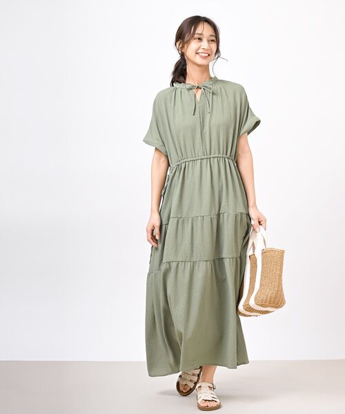 rps（アールピーエス）の「ウエストドロストティアードワンピース（ワンピース・レディース・ブラック/ブルー/ライトカーキ/グレイッシュベージュ・フリー）」の19枚目の写真