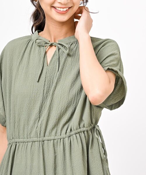 rps（アールピーエス）の「ウエストドロストティアードワンピース（ワンピース・レディース・ブラック/ブルー/ライトカーキ/グレイッシュベージュ・フリー）」の7枚目の写真