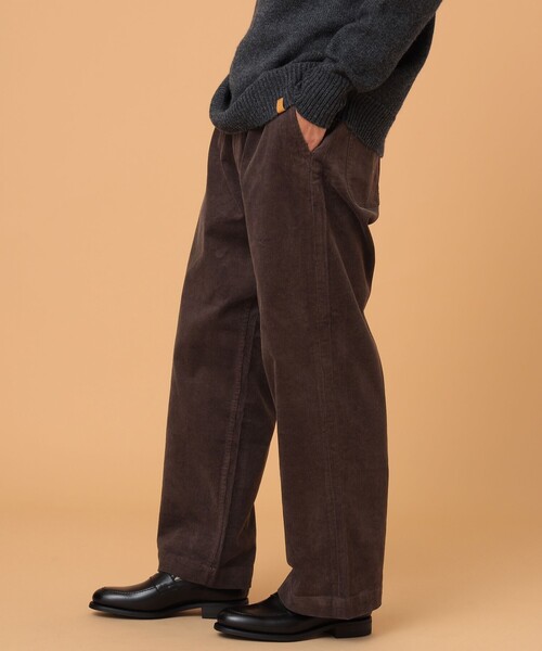 BEAMS LIGHTS（ビームスライツ）の「BEAMS LIGHTS / コーデュロイ トラウザー（スラックス・メンズ・ブラック/ライトブラウン・SMALL/MEDIUM/LARGE）」の2枚目の写真