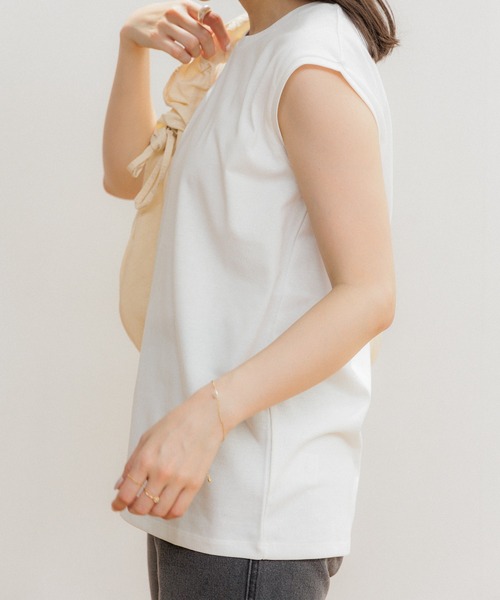 flower（フラワー）の「ベーシックノースリーブトップ（Tシャツ/カットソー・レディース・グレー/ホワイト・FREE）」の13枚目の写真