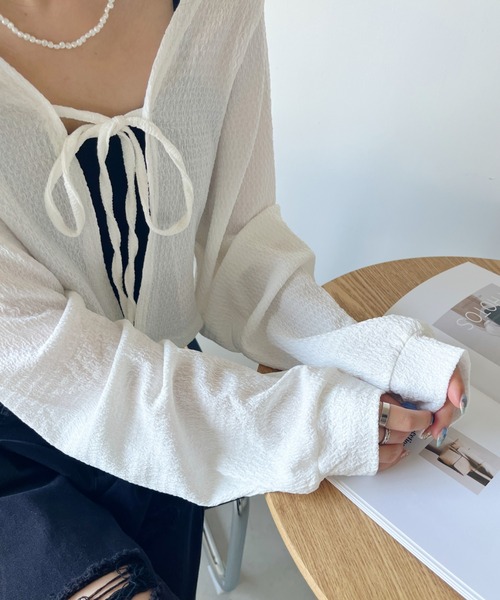 CLEA(クレア)の「フロントリボンボリューム袖ボレロカーディガン(カーディガン/ボレロ・レディース・ブラック/ホワイト・FREE)」の10枚目の写真