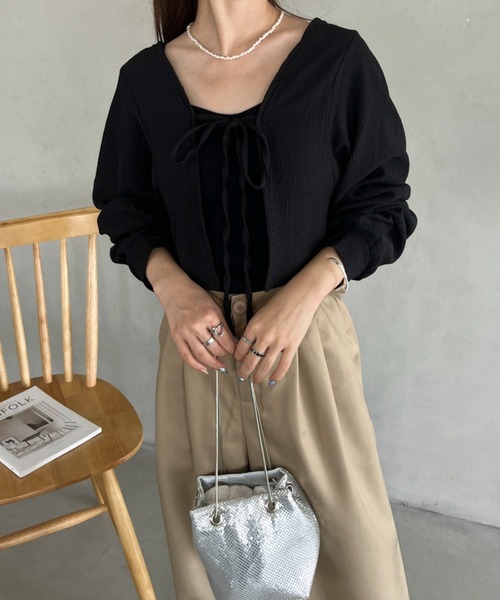 CLEA(クレア)の「フロントリボンボリューム袖ボレロカーディガン(カーディガン/ボレロ・レディース・ブラック/ホワイト・FREE)」の14枚目の写真