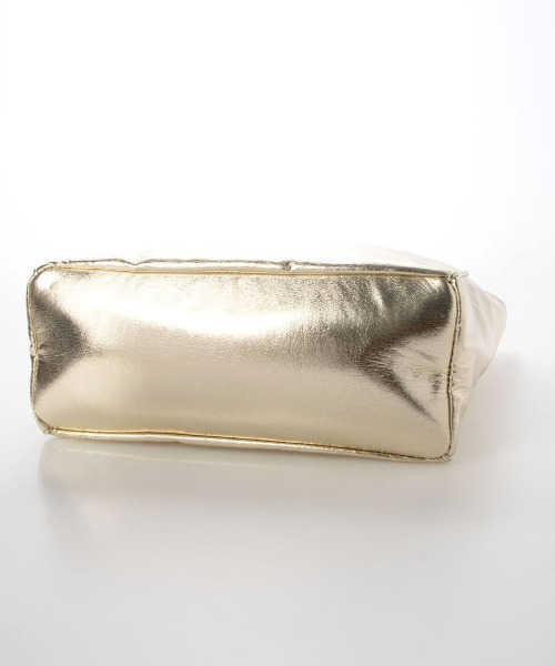 cache cache(カシュ カシュ)の「カシュカシュ cachecache / ソフトメタリックショッパートート(トートバッグ・レディース・シルバー/シルバー系その他/ゴールド・FREE)」の9枚目の写真