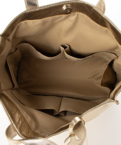 cache cache(カシュ カシュ)の「カシュカシュ cachecache / ソフトメタリックショッパートート(トートバッグ・レディース・シルバー/シルバー系その他/ゴールド・FREE)」の10枚目の写真