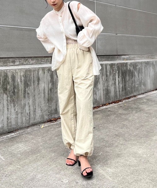 CAPRICIEUX LE'MAGE（カプリシューレマージュ）の「ラインパラシュートパンツ（その他パンツ・レディース・ベージュ/ホワイト・36/38）」の14枚目の写真
