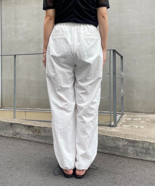 CAPRICIEUX LE'MAGE（カプリシューレマージュ）の「ラインパラシュートパンツ（その他パンツ・レディース・ベージュ/ホワイト・36/38）」の21枚目の写真