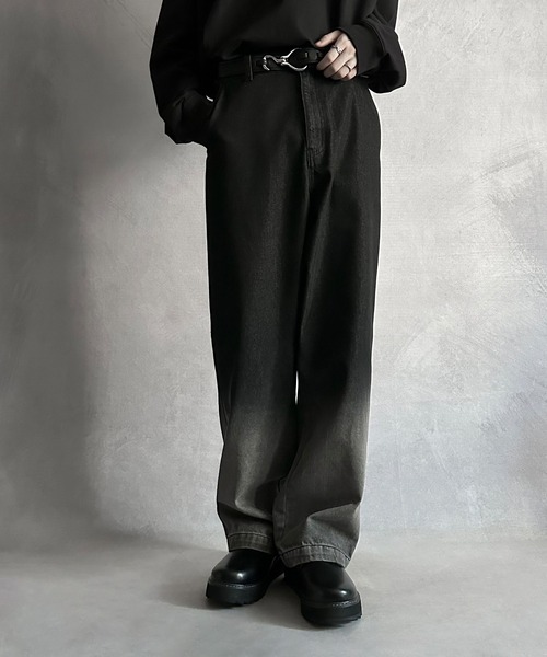 SERACE(セラス)の「【SERACE】Loose silhouette vintage denim wide pants / ルーズシルエットヴィンテージデニムワイドパンツ(デニムパンツ・メンズ・サックスブルー/ブラック/ブルー系/ホワイト/ブラック系/インディゴブルー/ライトグレー/ブラウン/グレー/ライトインディゴブルー・M/L/S)」の17枚目の写真