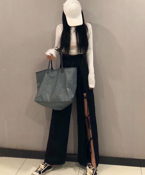 meJane(ミージェーン)の「アシンメトリーセンタースリットリボンパンツ(その他パンツ・レディース・ブラック・S/M)」の4枚目の写真