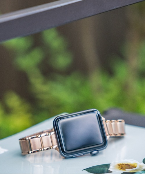 zandy(ズィーアンドワイ)の「zandy ズィー・アンド・ワイ/ Apple Watch【ラインステンレスバンド】アップルウォッチバンド ステンレスベルト //// chain3(デジタル腕時計・レディース・ブラック/ピンクゴールド/ホワイト×シルバー/シルバー・S/M)」の9枚目の写真