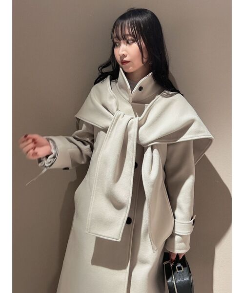 dazzlin（ダズリン）の「ケープオーバーシルエットコート（その他アウター・レディース・ブラック/ピンク/イエロー/アイボリー/グリーン・FREE）」の22枚目の写真