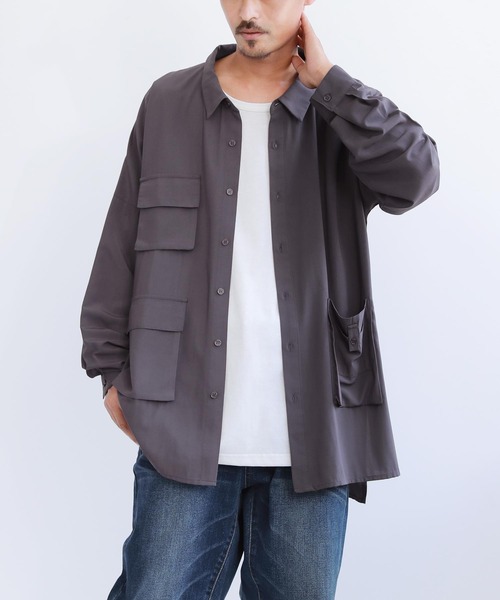 kOhAKU(コハク)の「ミリタリーテイストデザインロングシャツ(シャツ/ブラウス・レディース・ブラック/グレー・2/1)」の4枚目の写真