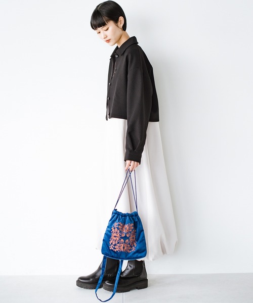 haco!(ハコ)の「【jou jou lier】ベロア巾着ショルダーバッグ(ショルダーバッグ・レディース・ブルー系その他/イエロー系その他/ベージュ系その他・ONE SIZE)」の10枚目の写真