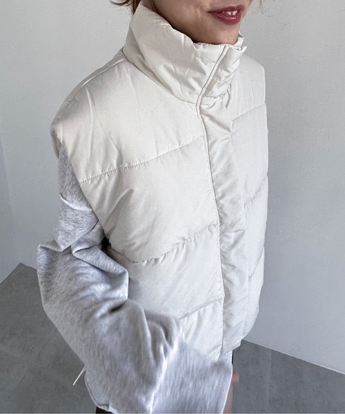 EPIMI E'PIMMY（エピミエピミー）の「パデッドスタンドベスト（ベスト・レディース・アイボリー/ブラック・MEDIUM）」の8枚目の写真