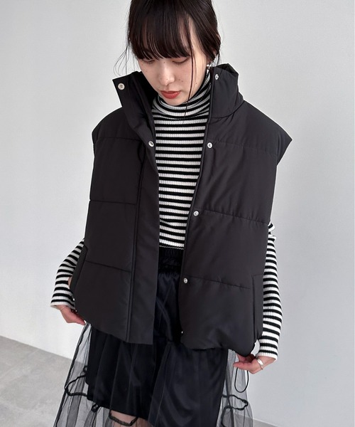 EPIMI E'PIMMY（エピミエピミー）の「パデッドスタンドベスト（ベスト・レディース・アイボリー/ブラック・MEDIUM）」の19枚目の写真