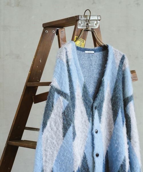 BAYFLOW(ベイフロー)の「アーガイルシャギーカーディガン(カーディガン/ボレロ・メンズ・グレー/ライトブルー/ブラウン・LARGE/MEDIUM)」の3枚目の写真