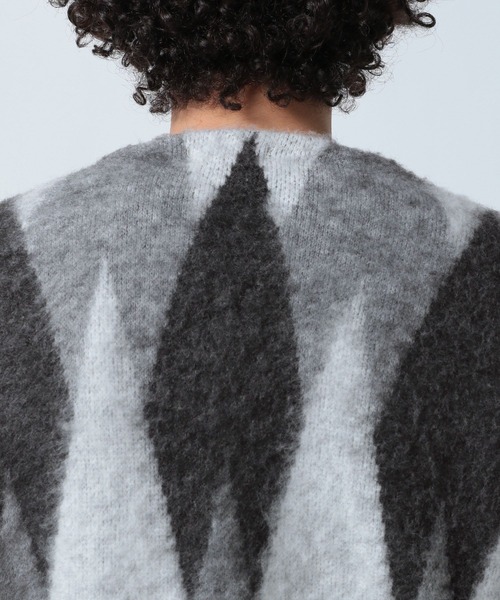 BAYFLOW(ベイフロー)の「アーガイルシャギーカーディガン(カーディガン/ボレロ・メンズ・グレー/ライトブルー/ブラウン・LARGE/MEDIUM)」の18枚目の写真
