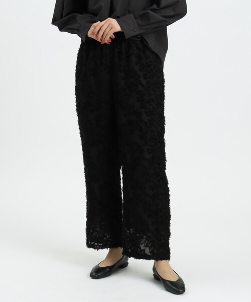 OPAQUE.CLIP(オペークドットクリップ)の「◆フラワージャカードイージーパンツ【洗濯機洗い可】(その他パンツ・レディース・オレンジ/ブラック・42/40/36/38)」の2枚目の写真